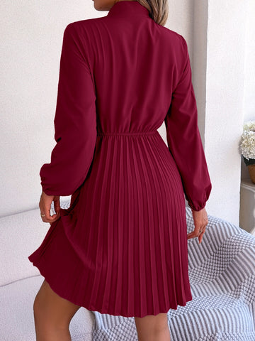 Tie Neck Balloon Sleeve Pleated Dress Tie Neck Balloon Sleeve Pleated Dress