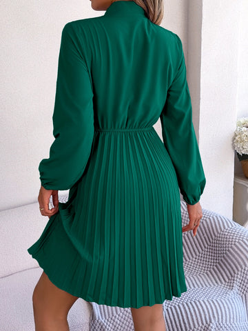 Tie Neck Balloon Sleeve Pleated Dress Tie Neck Balloon Sleeve Pleated Dress