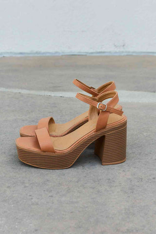 Weeboo Feel It Platform Heel Sandals Weeboo Feel It Platform Heel Sandals