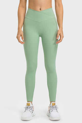 V-Waist Yoga Leggings with Pockets V-Waist Yoga Leggings with Pockets