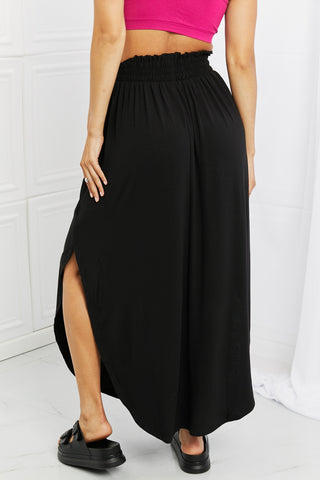 Zenana It's My Time Full Size Side Scoop Scrunch Skirt in Black Zenana It's My Time Full Size Side Scoop Scrunch Skirt in Black