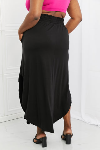 Zenana It's My Time Full Size Side Scoop Scrunch Skirt in Black Zenana It's My Time Full Size Side Scoop Scrunch Skirt in Black