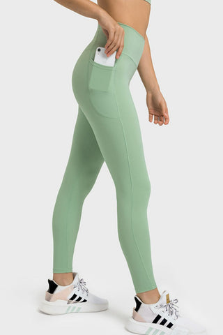 V-Waist Yoga Leggings with Pockets V-Waist Yoga Leggings with Pockets